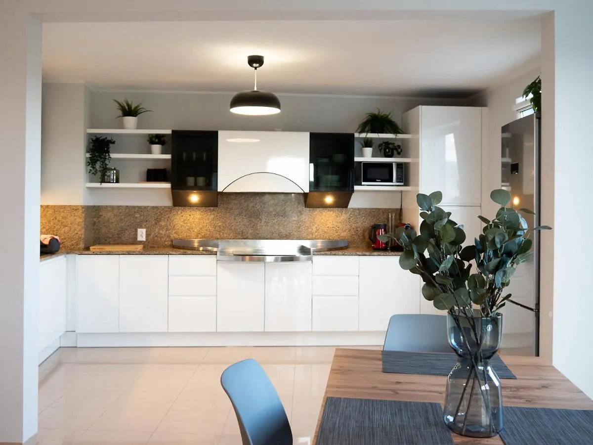 Apartament Wojskowa 1 / City Park Poznań
