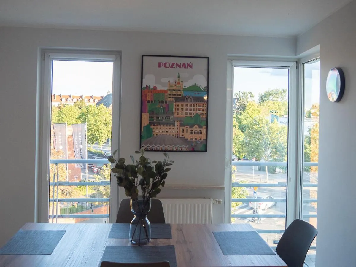 Apartament Wojskowa 1 / City Park Poznań 0*,  Polska